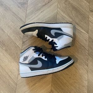Jordan Mid 1 Smoke Grey Mens 8.5